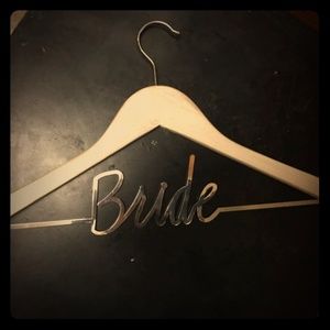 🔴FINAL DROP🔴BRIDE HANGER